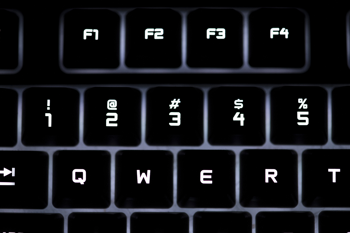 Nie działa klawiatura w laptopie? Oto kompletny poradnik naprawy krok po kroku